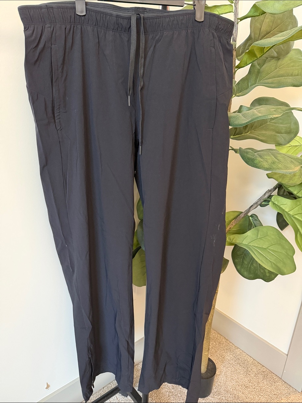 Paskho Black Drawstring Jogger Pants